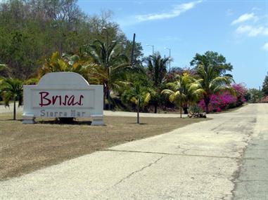 2004 Cuba, Chivirico, Hotel Brisas Sierra Mar, DSC01343 B_B720
